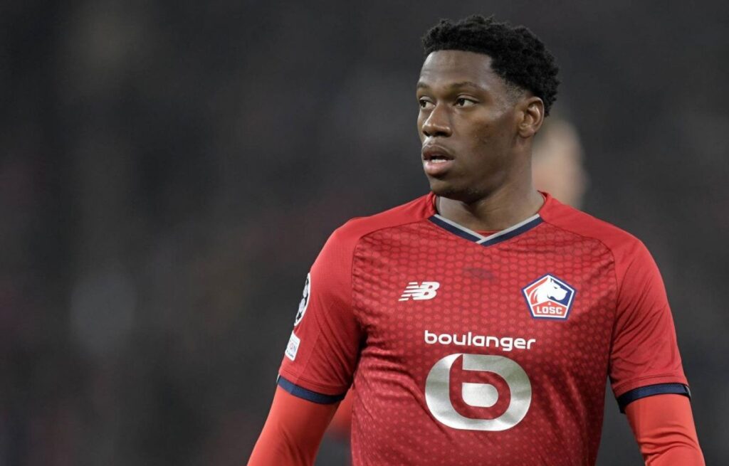 Jonathan David alimenta o desejo de vestir a camisa do Barcelona