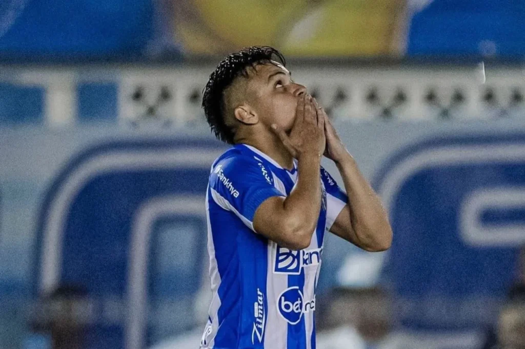 Esli Garcia, renova ou está de saída?