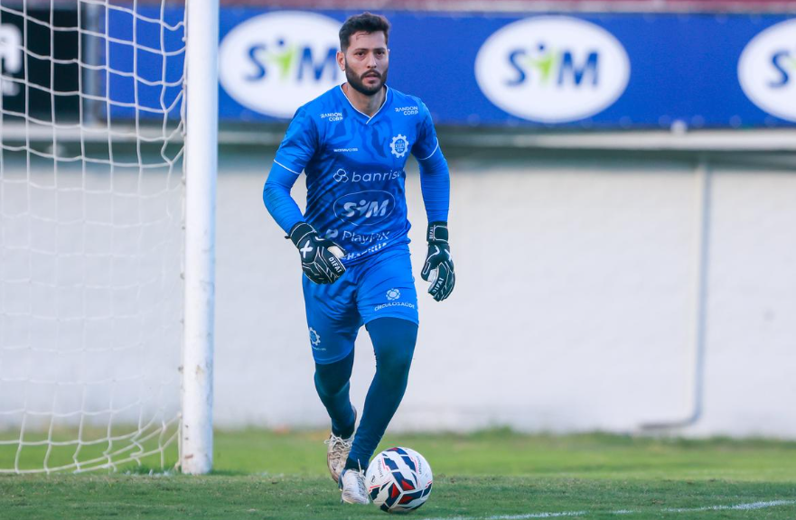Caxias-RS inicia Série C com vitória e goleiro Thiago Coelho destaca a importância de um planejamento estratégico